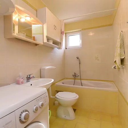 Josip 1562 Apartment Pula