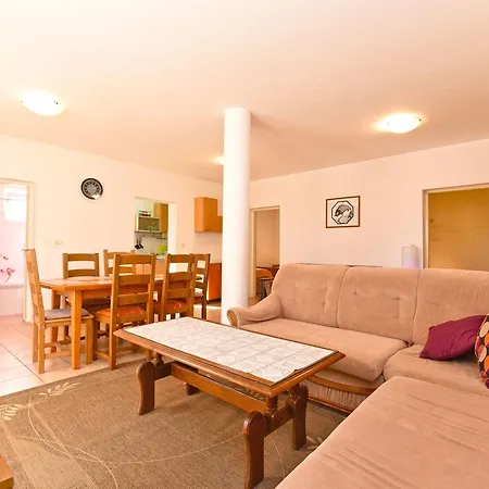 Appartamento Josip 1562